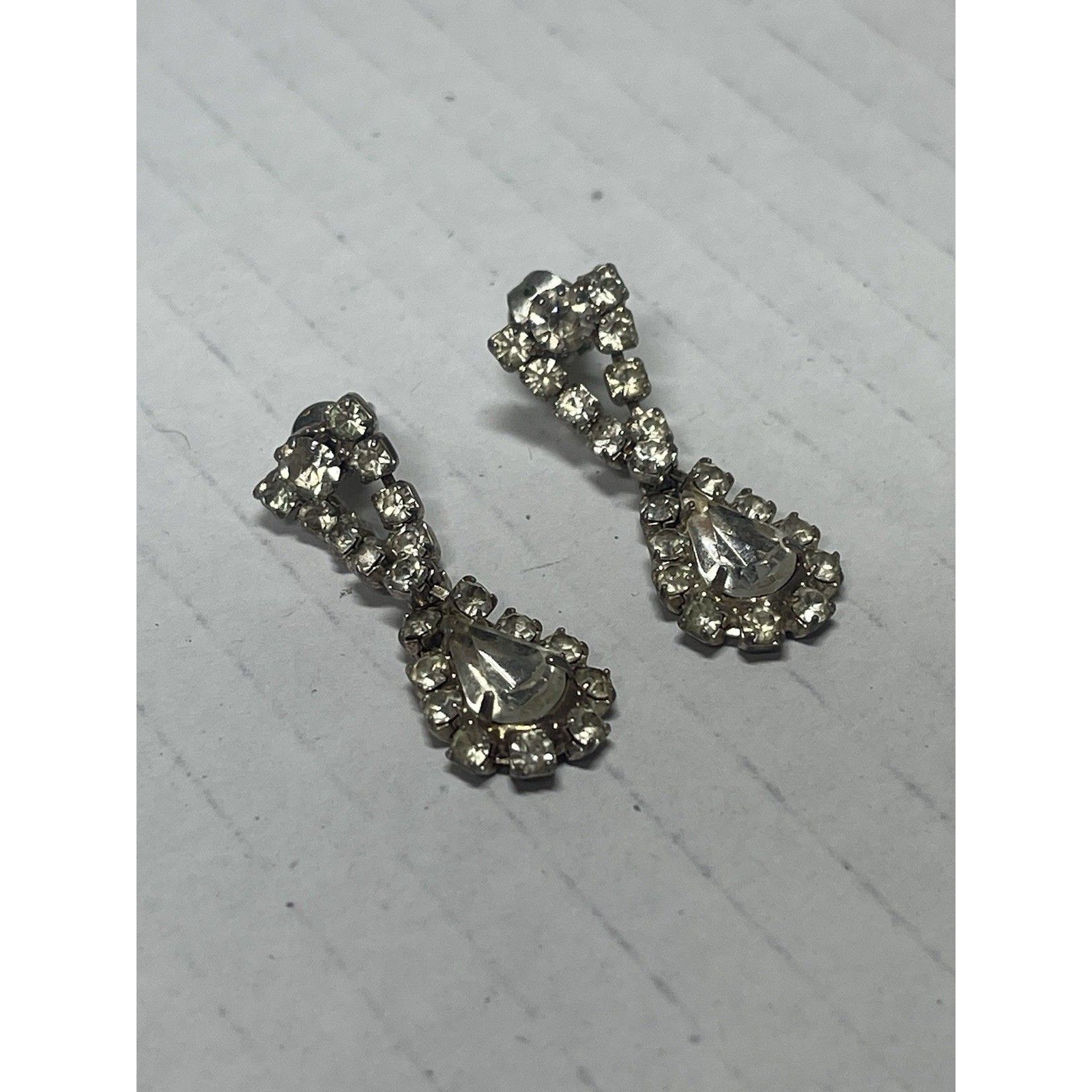 Vintage Clear Rhinestone Dangle Drop Earrings Pierced Teardrop